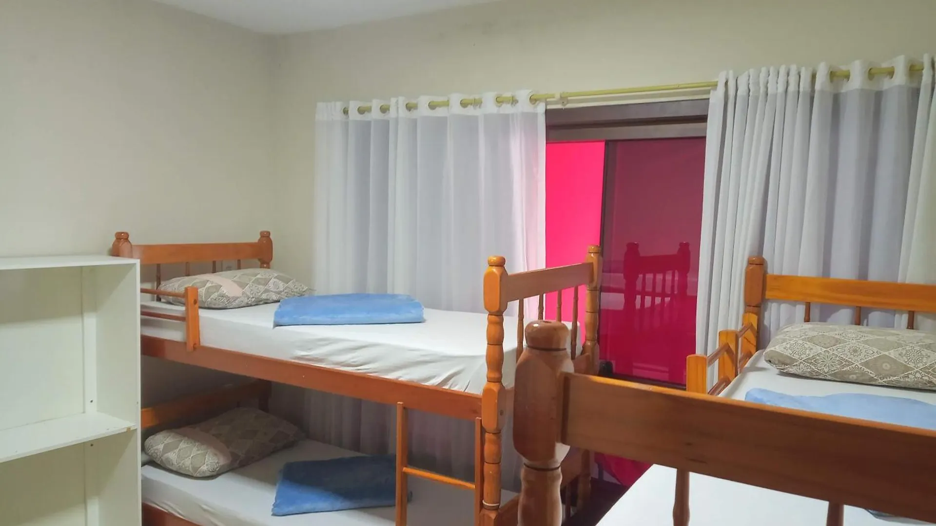 Blu Hostel Blumenau 0*,  Brasil